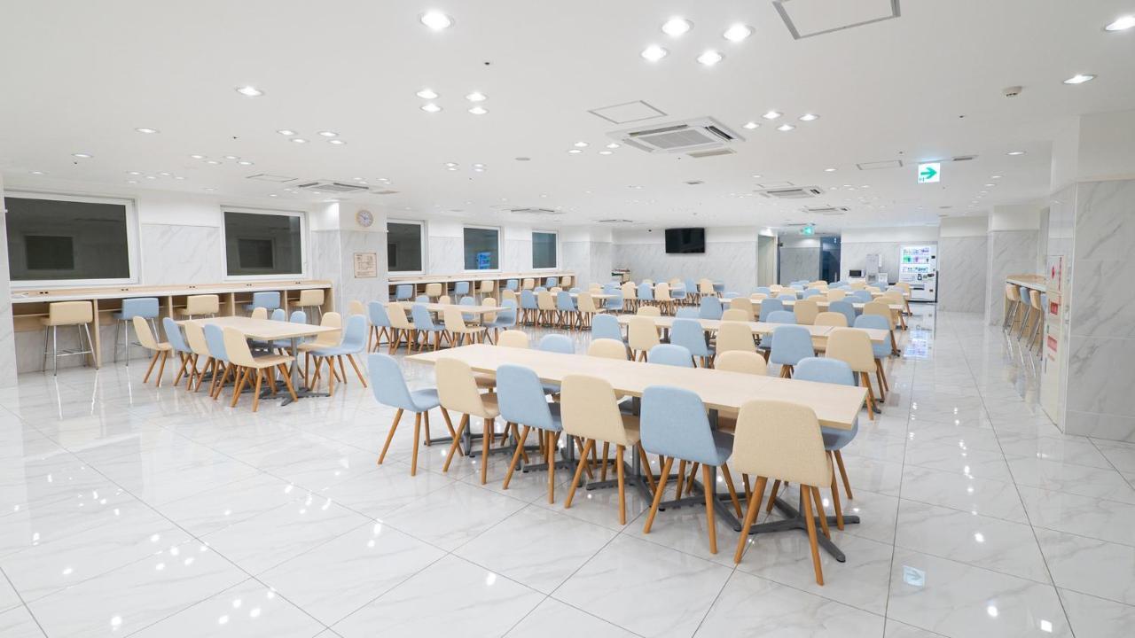 Toyoko Inn Osaka Namba Buitenkant foto